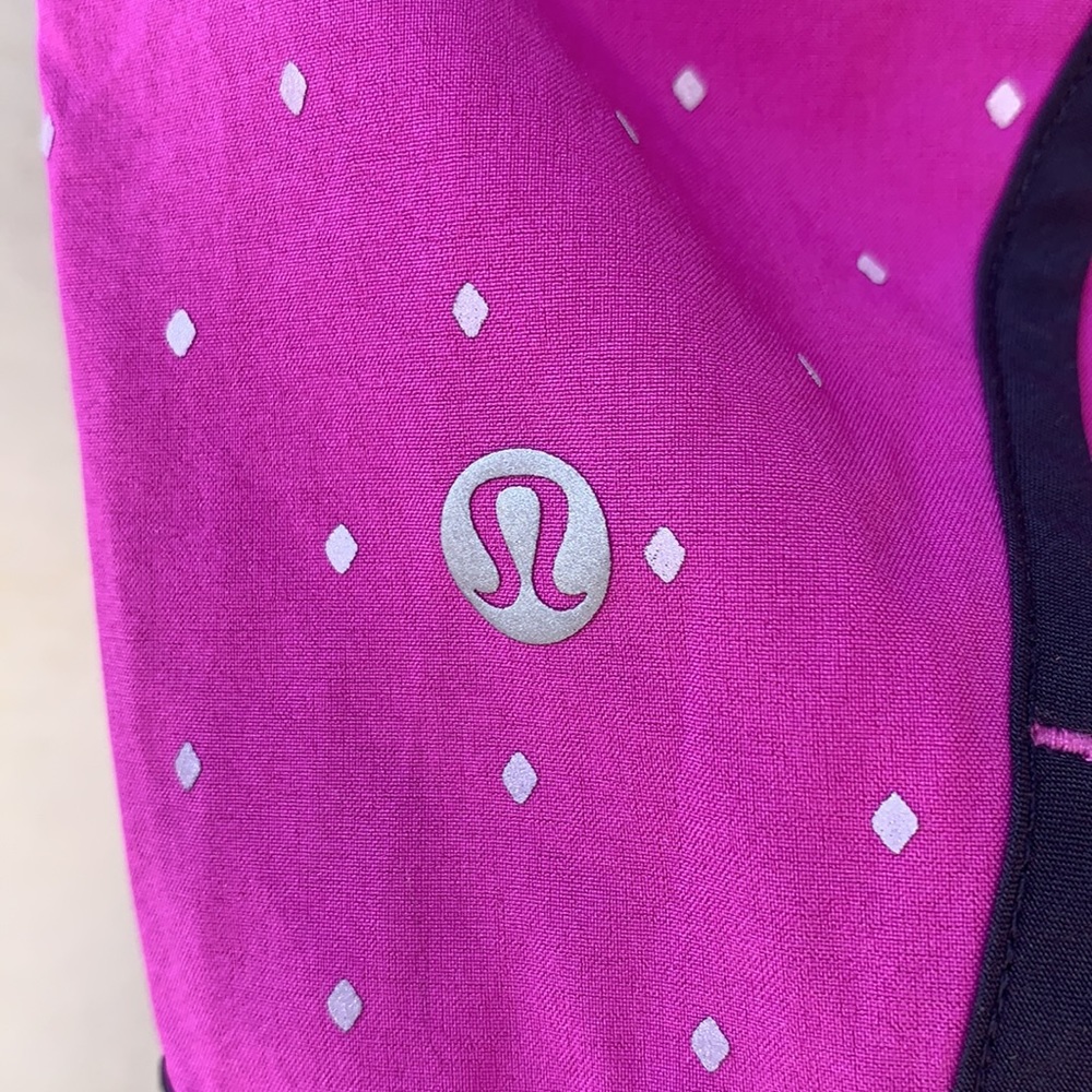 Lululemon Athletica Workout Shorts w/ Zip Pocket